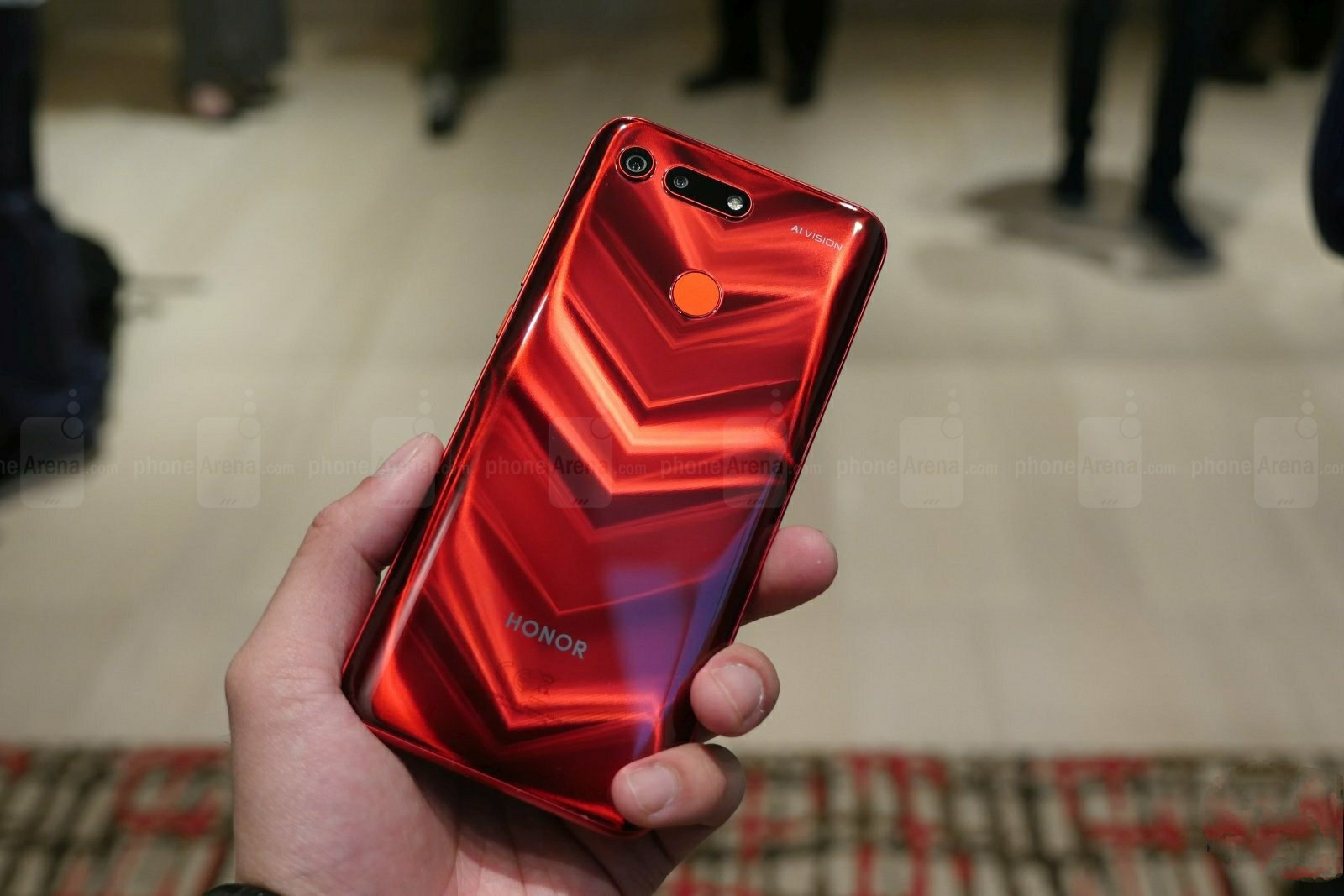 荣耀V20到底好不好用?第二批用户聊聊关于它