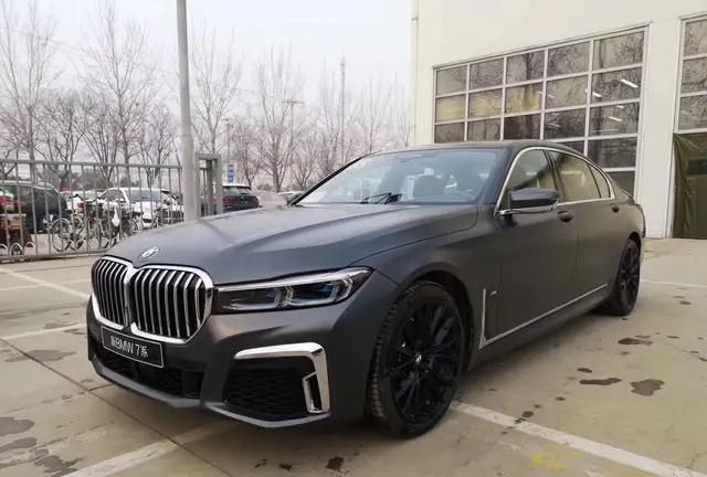 2020款宝马740li行政m运动版,个性定制真皮内饰,简直太豪华了