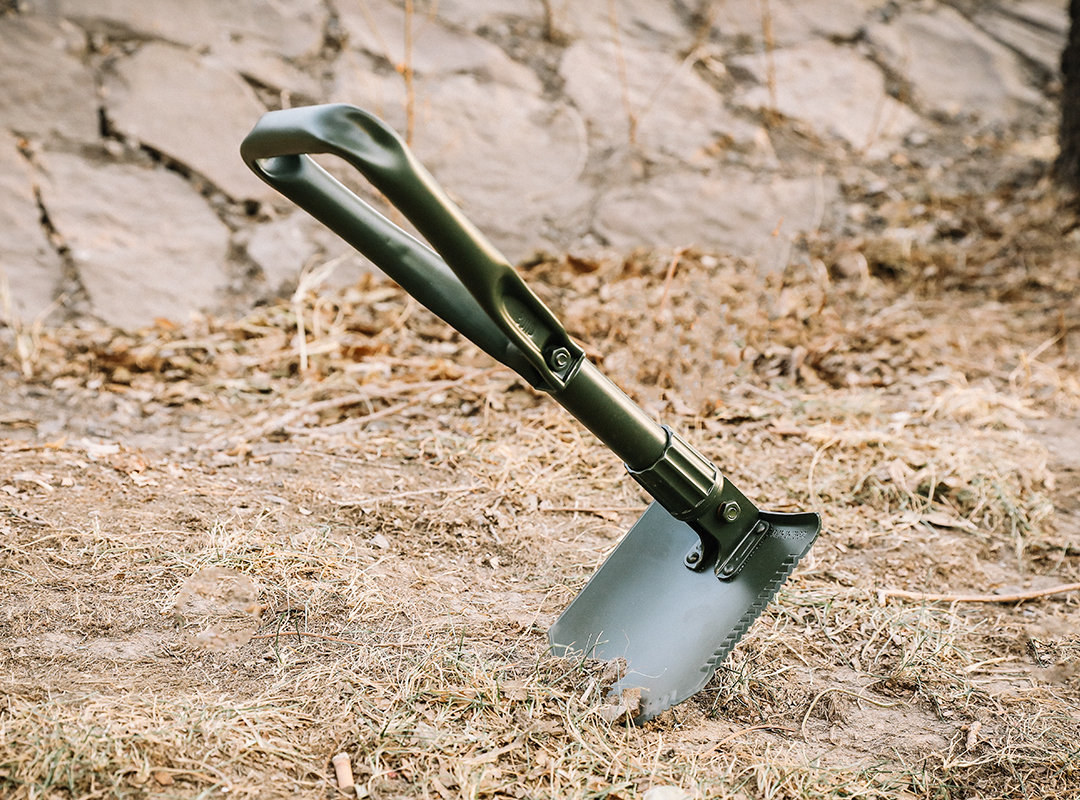 工兵铲militaryshovel又名工兵锹军锹