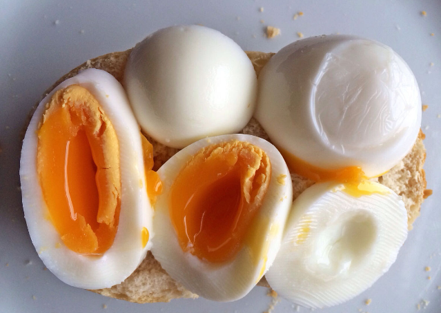 这五种给孩子吃鸡蛋的"误区",会影响孩子发育,很多家长不了解