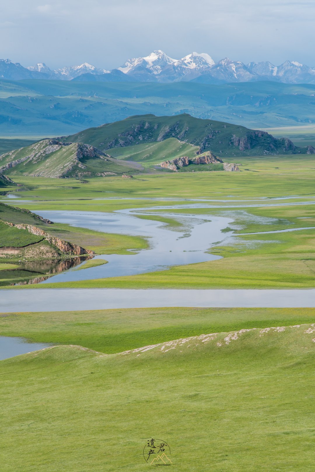 新疆巴音布鲁克大草原这种视觉上的冲击非常震撼