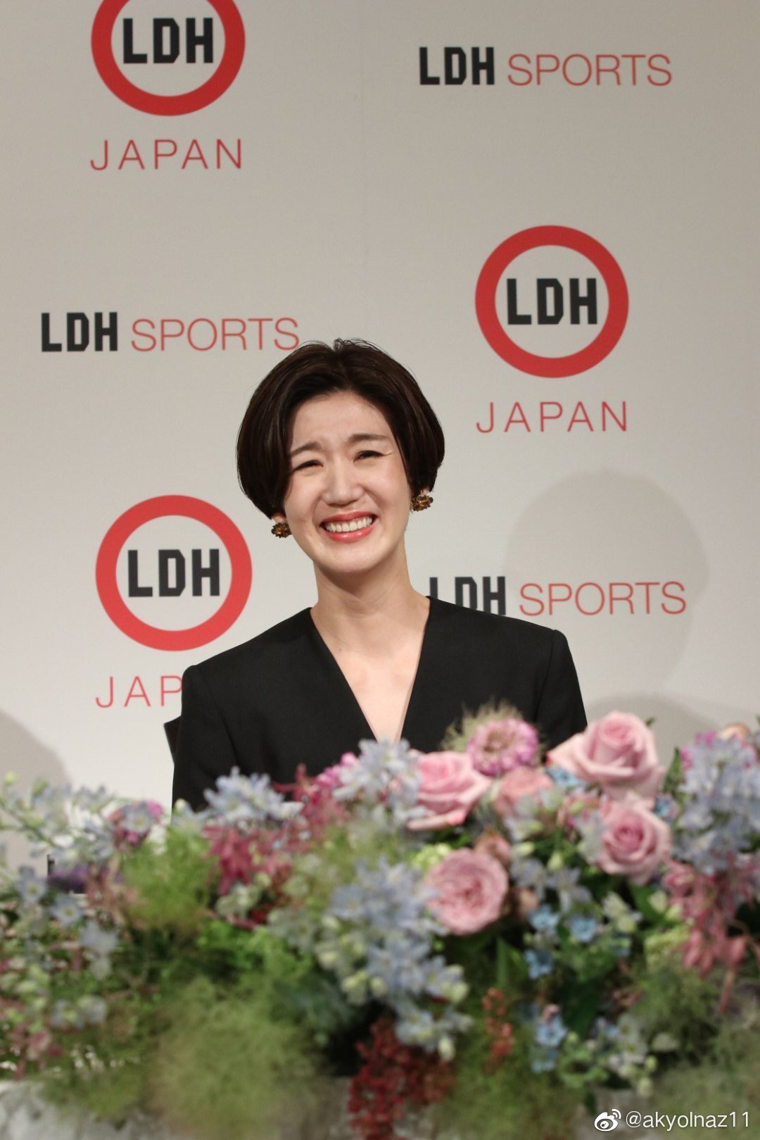 日本女排主攻栗原惠在东京举行退役见面会