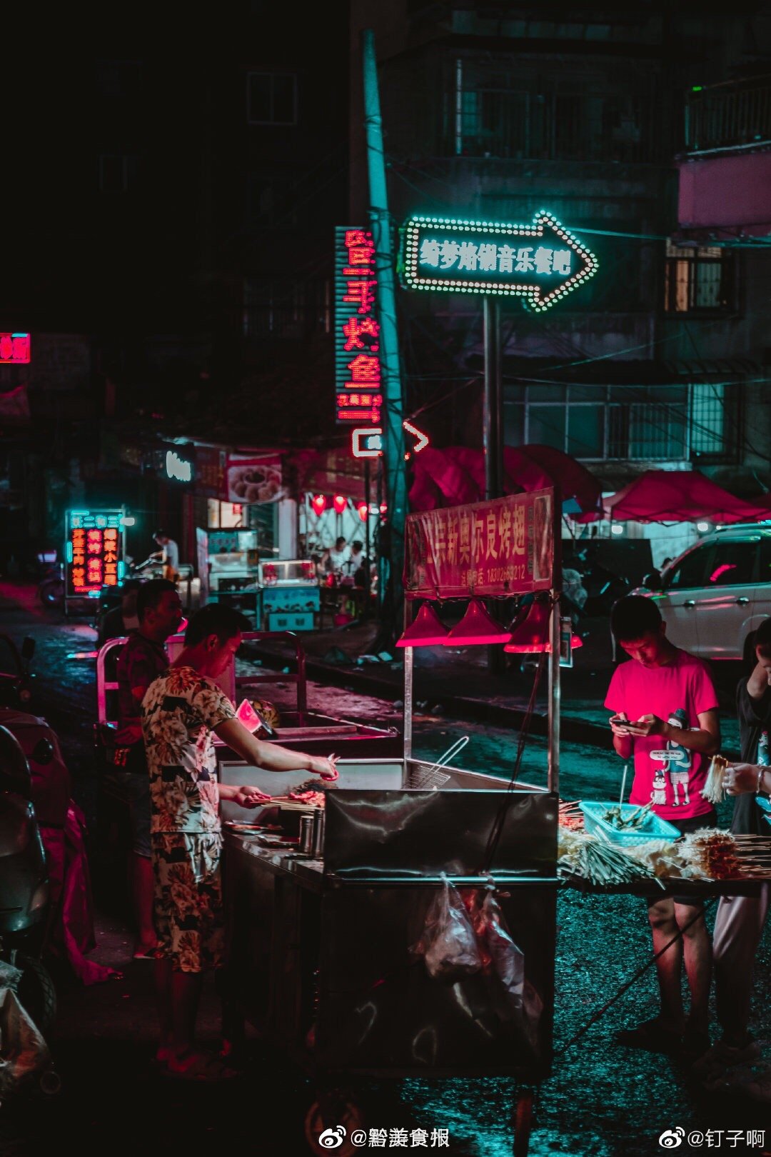 晚上12点的贵阳,正是人们饿着肚子出来找宵夜吃的时候