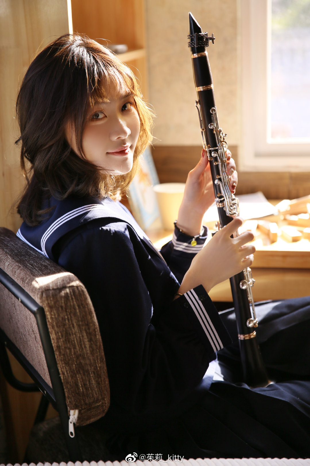 jk主题写真,拍过会弹钢琴的会弹吉他的