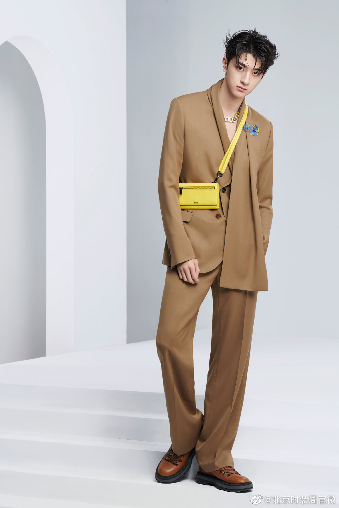 dior男装艺术总监kimjones倾情打造二零二零春季男装系列