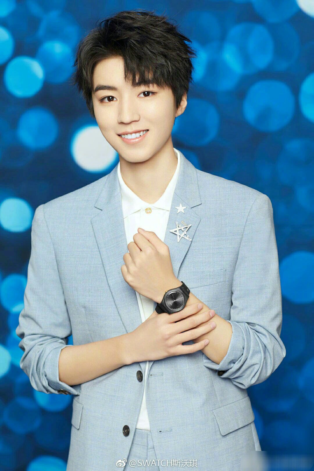 只有点赞这条微博的人才能看到王俊凯的手表