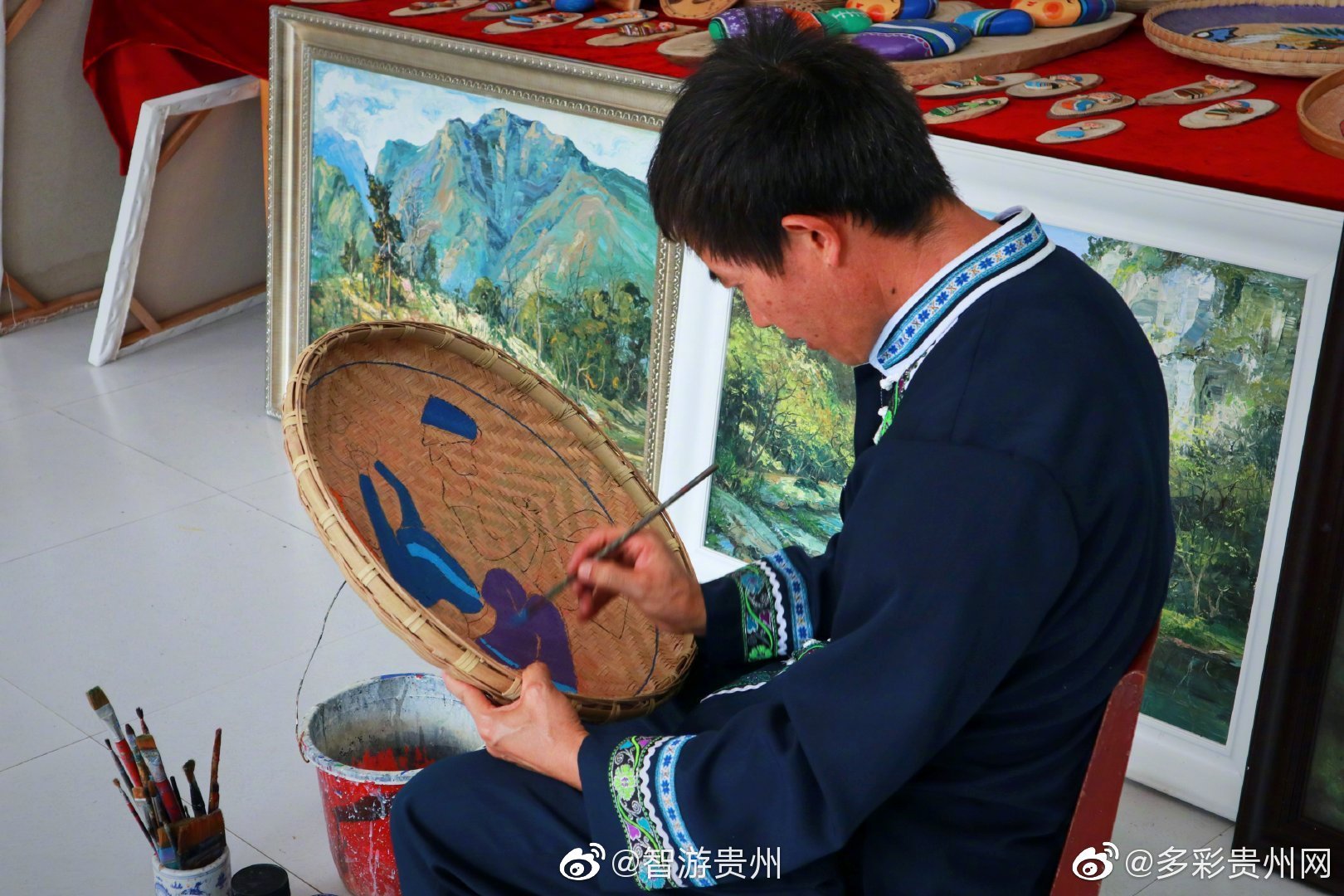 贵州独特的簸箕画|贵州|簸箕画|手工艺_新浪新闻