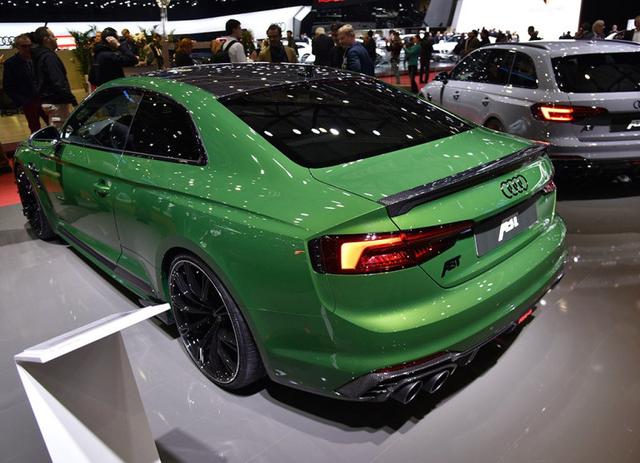 这才是最帅奥迪5系墨绿色车漆四出排气马力537匹