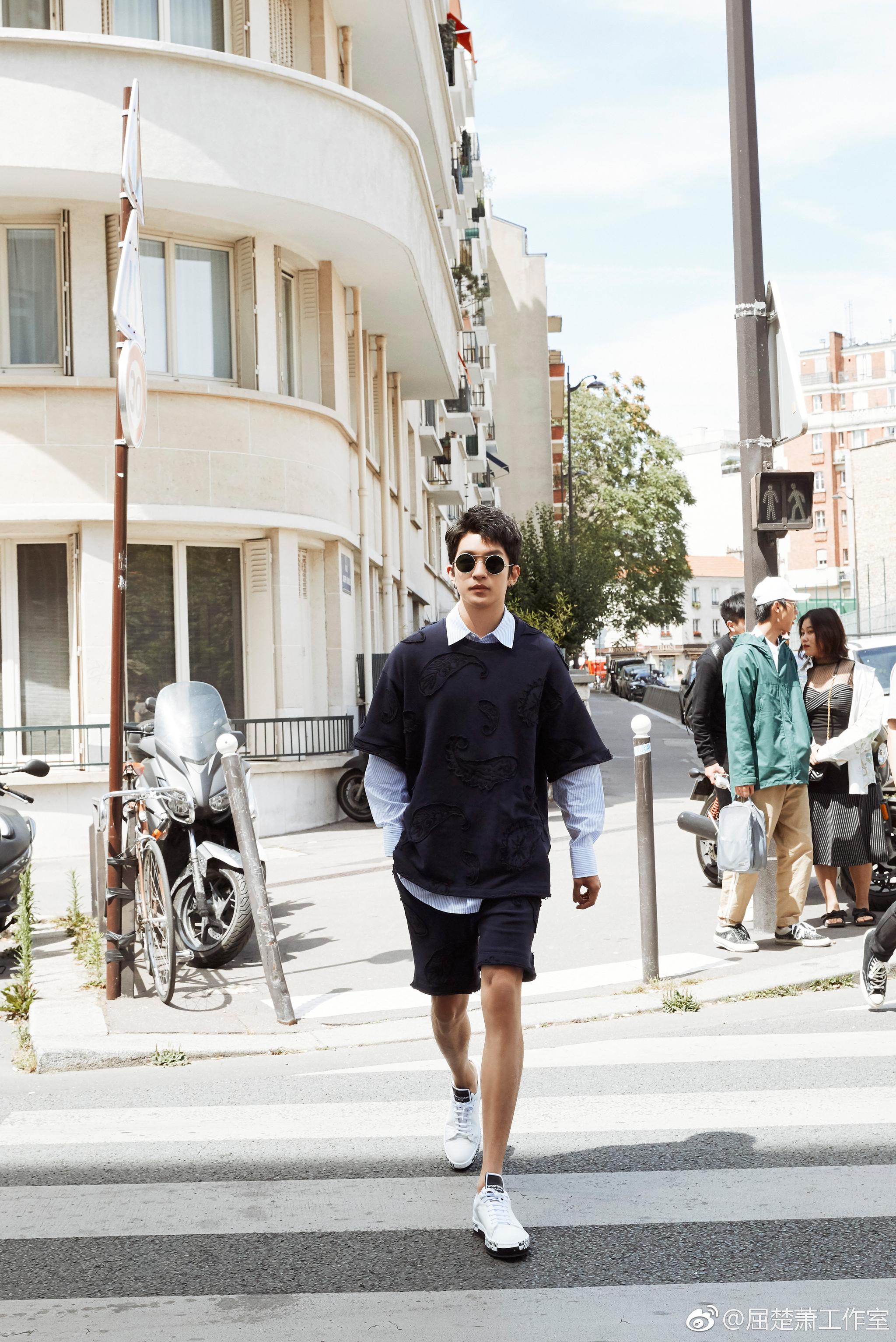 屈楚萧小号吐槽自己超有趣,《流浪地球》火了后却停更了