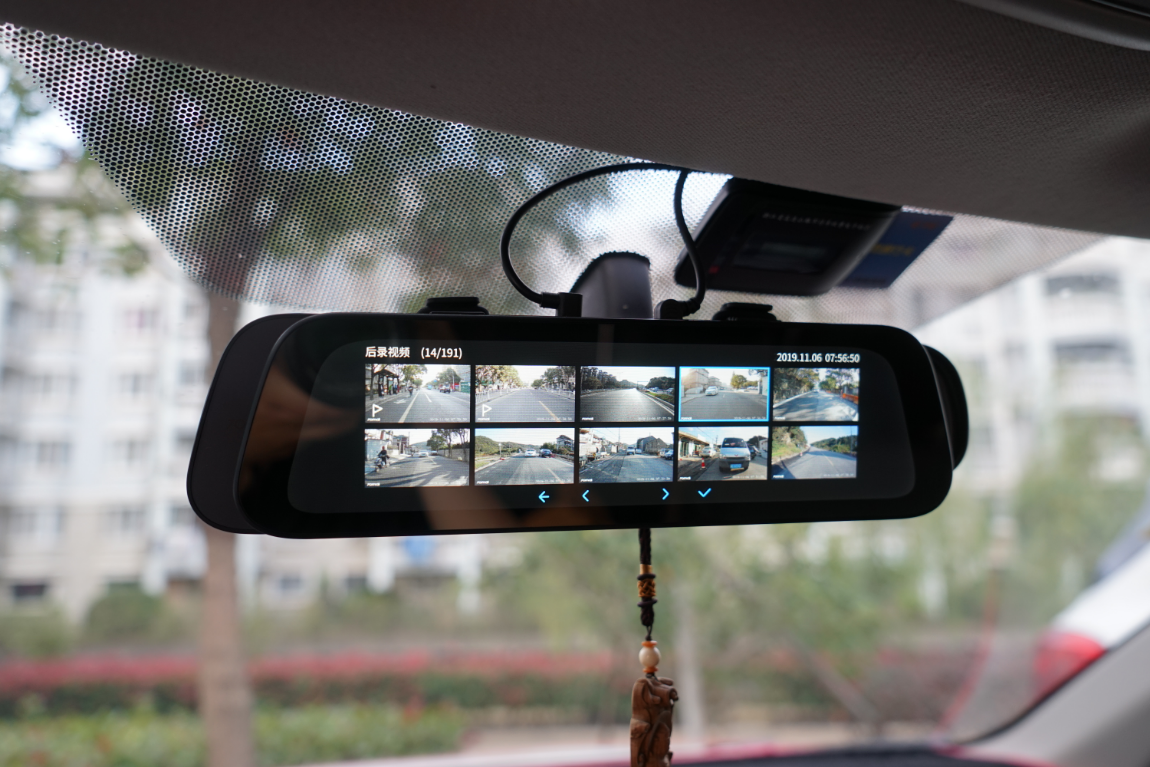 70迈流媒体记录仪上手体验:前后1080p双录,行车生活更安全