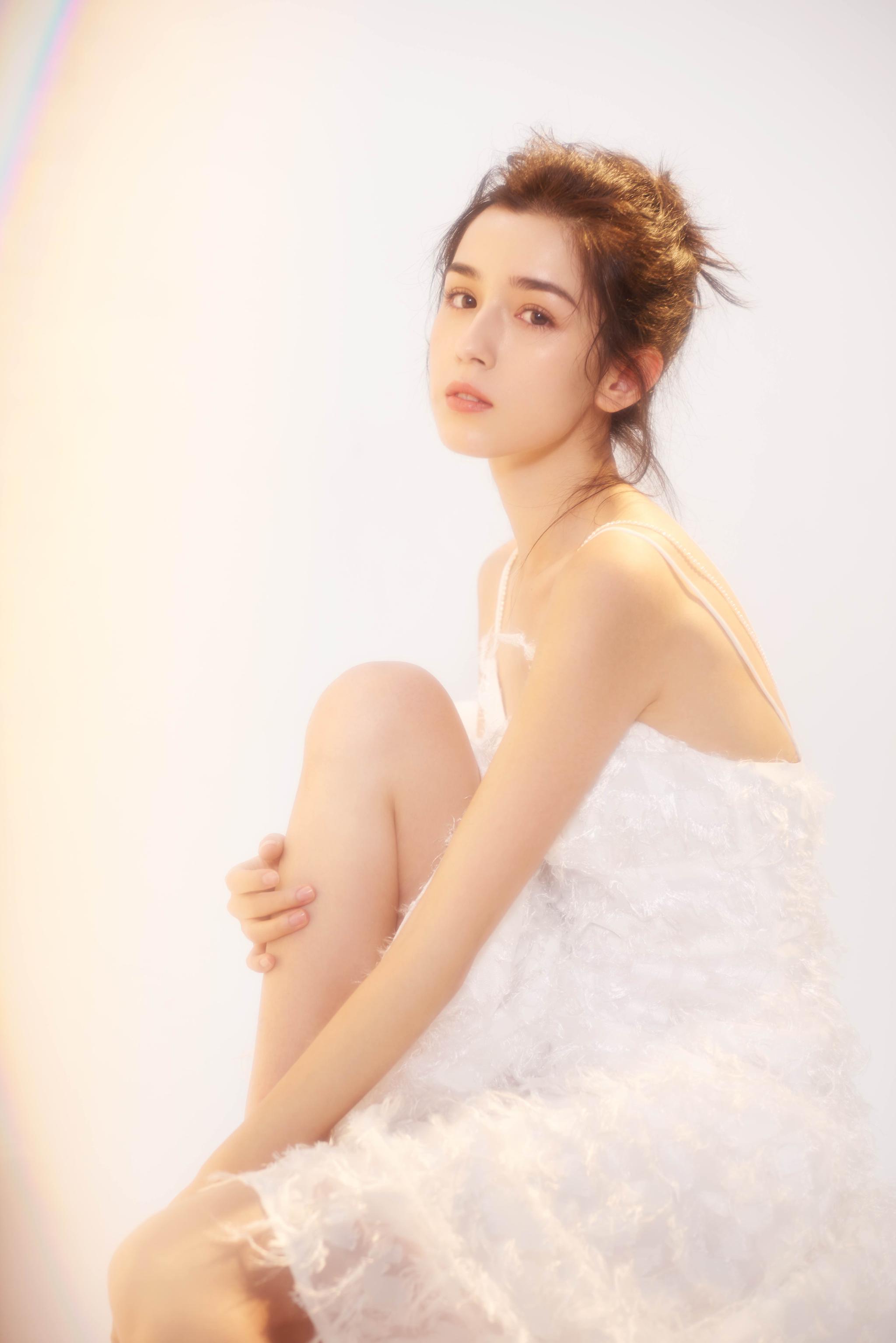 新疆正妹如「壁画中走出来的仙女」 跳舞一露真面目网跪叹.