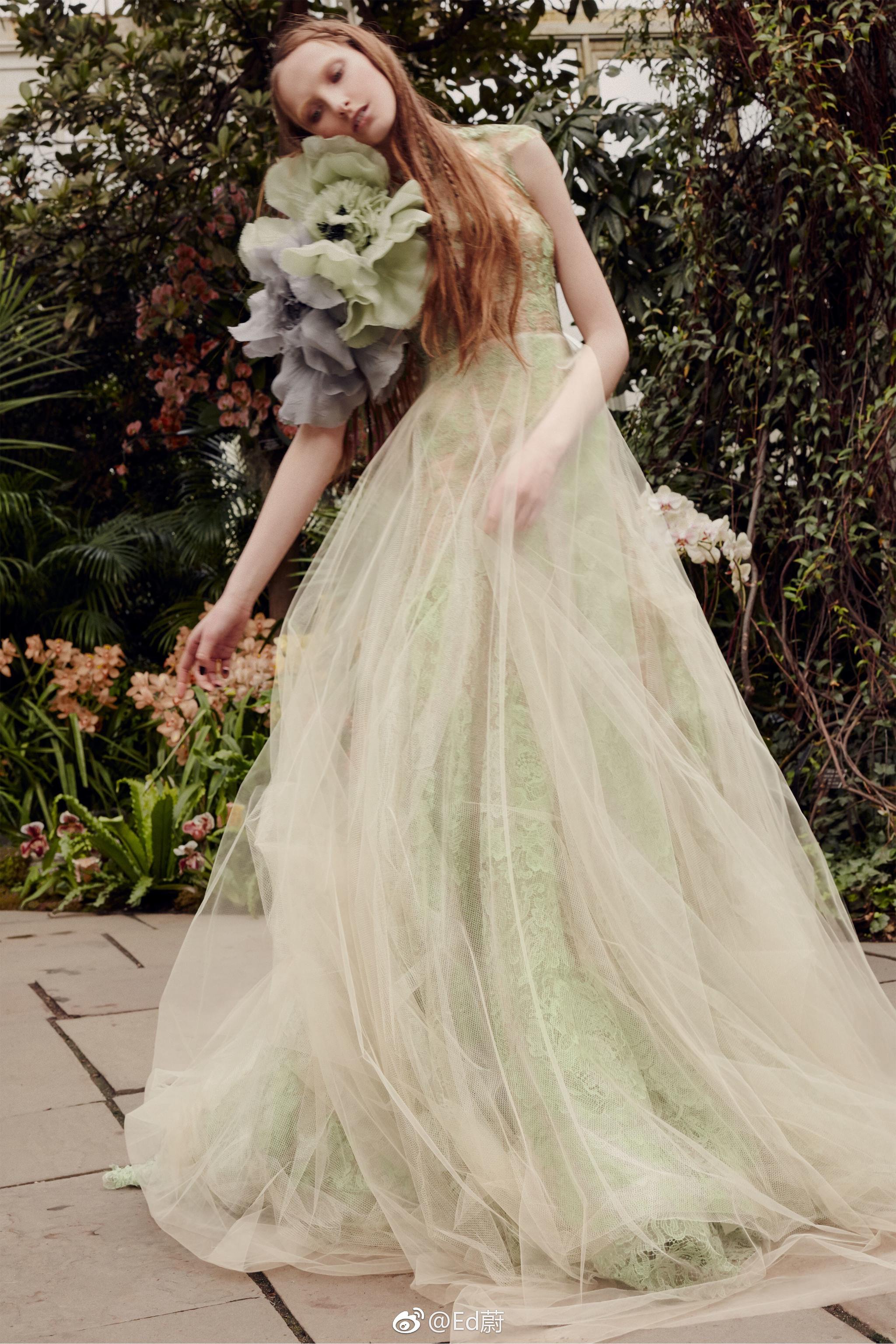 verawangbridalss2020这是婚纱女王王薇薇创立品牌以来的第60个