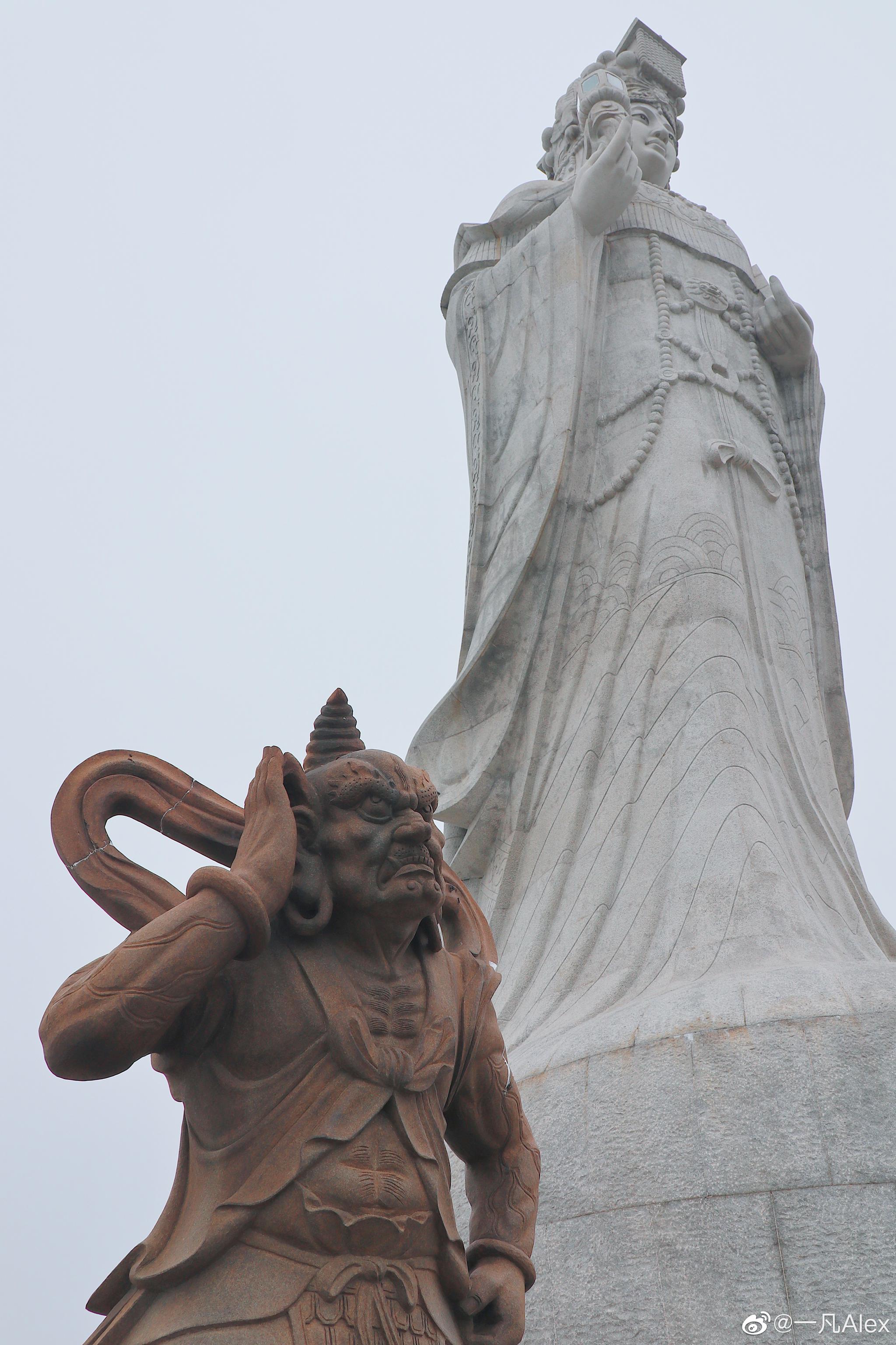 日月湾妈祖神像图片