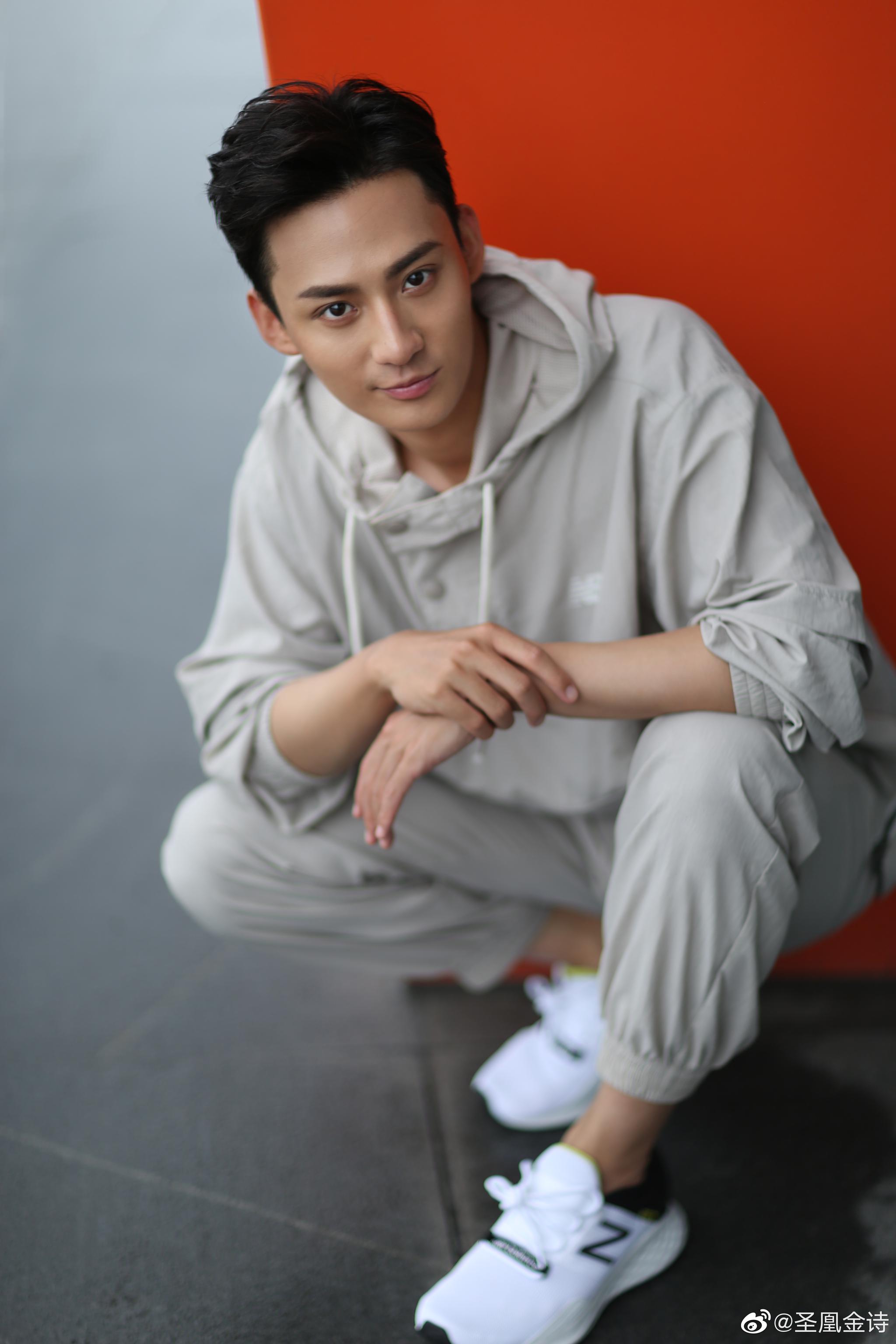 newbalance中国 恰运动少年与青春同行|少年|赵文浩|同行_新浪新闻