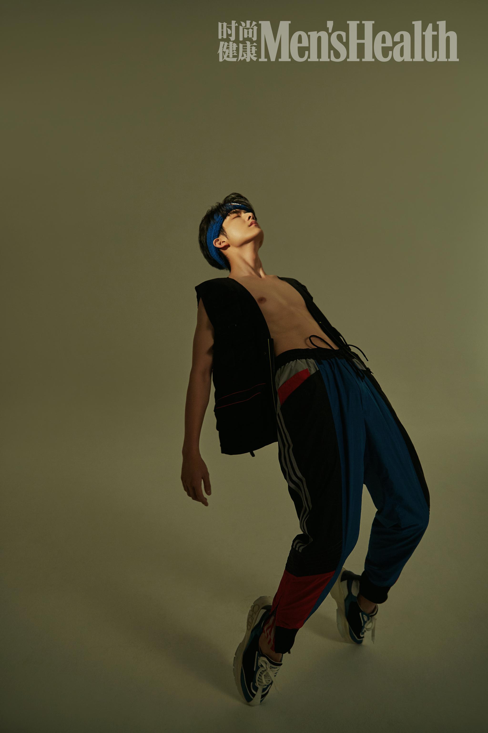 张新成74硬朗线条蓬勃朝气78怡然姿态少年青涩78