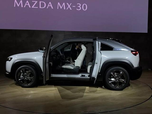 对开门的电动SUV，马自达MX-30仍是一股特立独行风