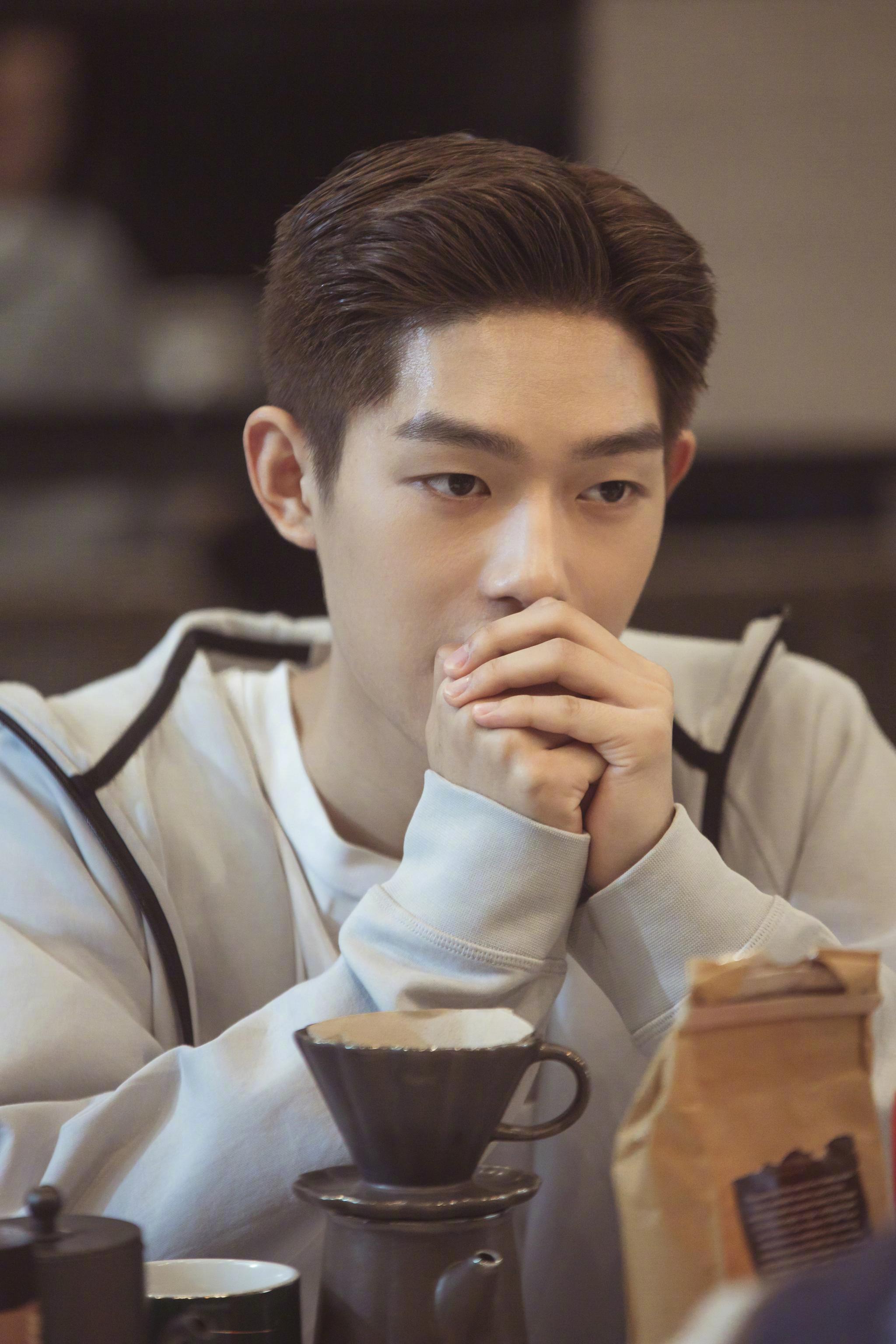 王锵@王锵- 真的是广播小屋快乐源泉!