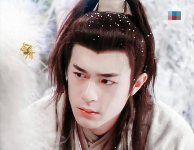 "好牌打稀烂"女星:15岁出道,28岁嫁百亿富豪,50岁却孑然一身