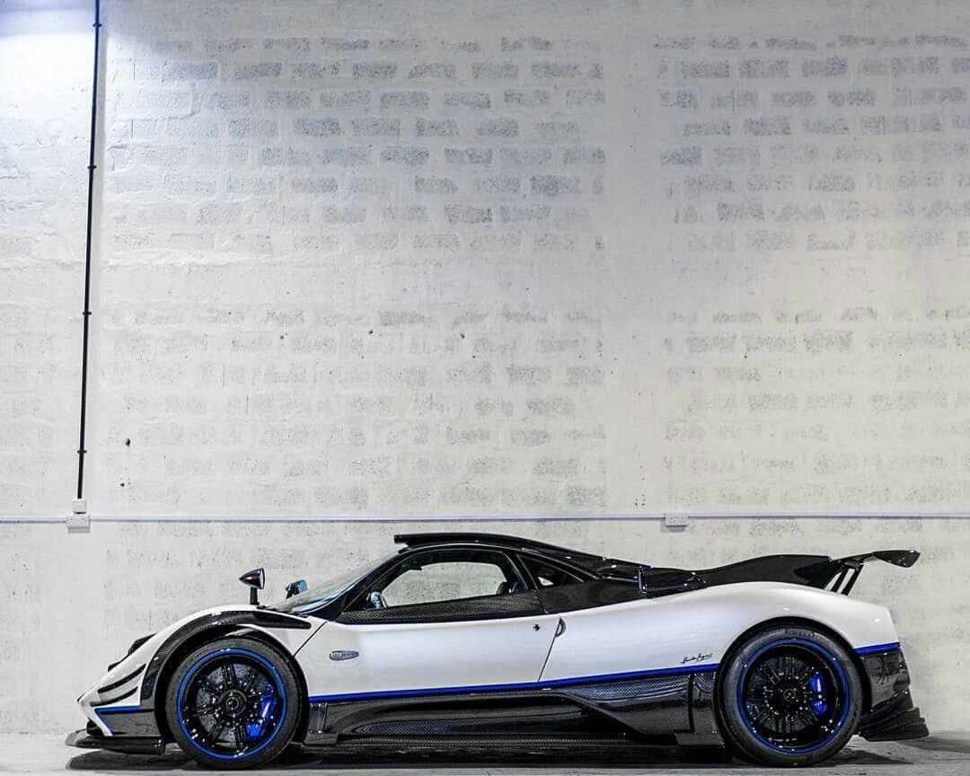 67帕加尼or 柯尼塞格? 67帕加尼or 柯尼塞格?