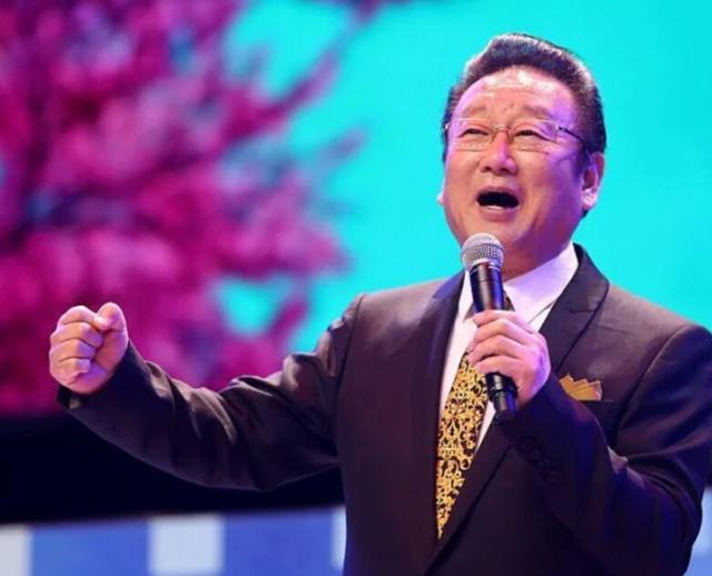 蒋大为曾在接受采访的时候说道自己喜欢写一些家国情怀的歌曲.