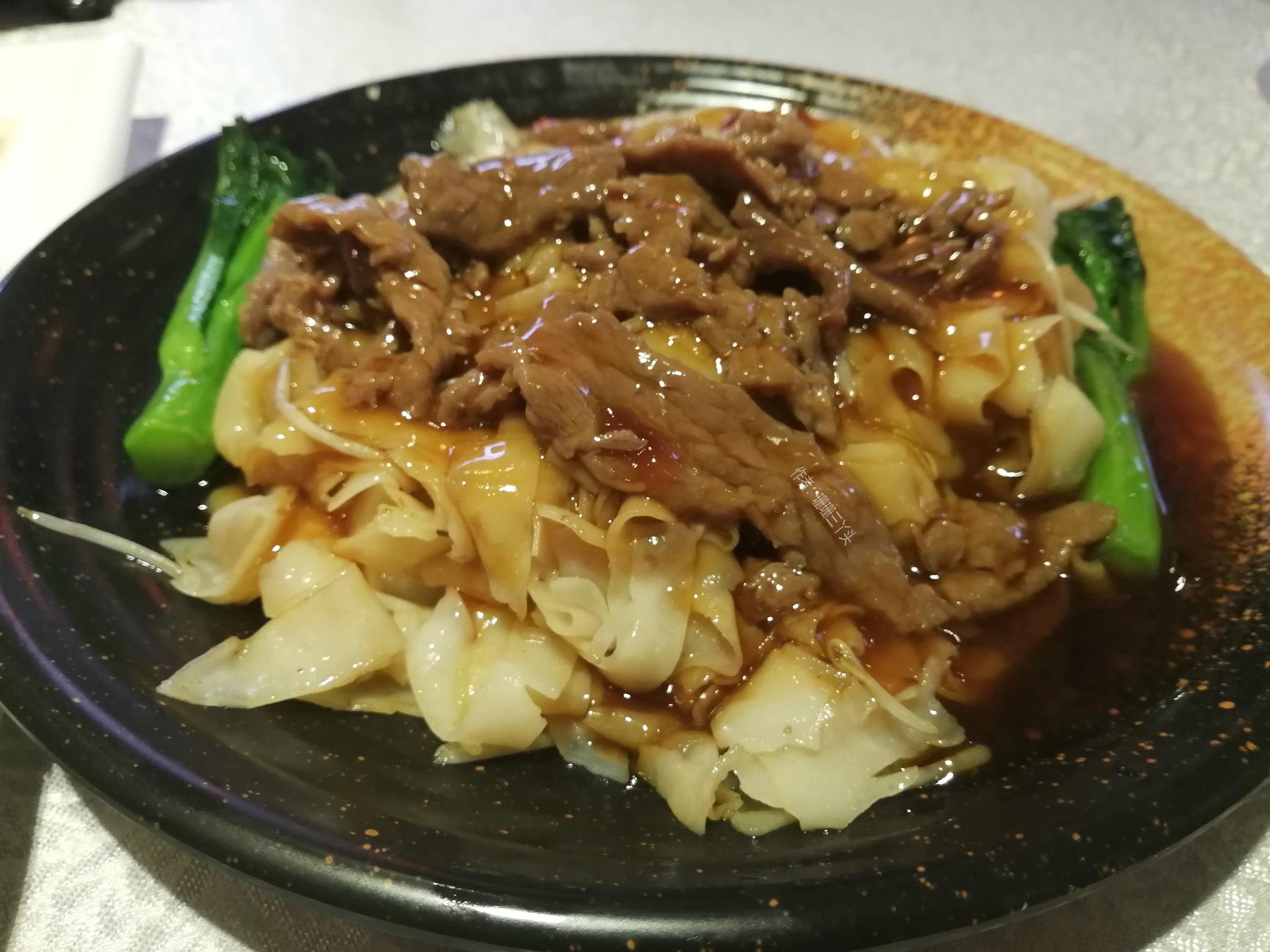 广州最正宗"沙河粉",藏在白云山脚的这"村"内,食客:有米香