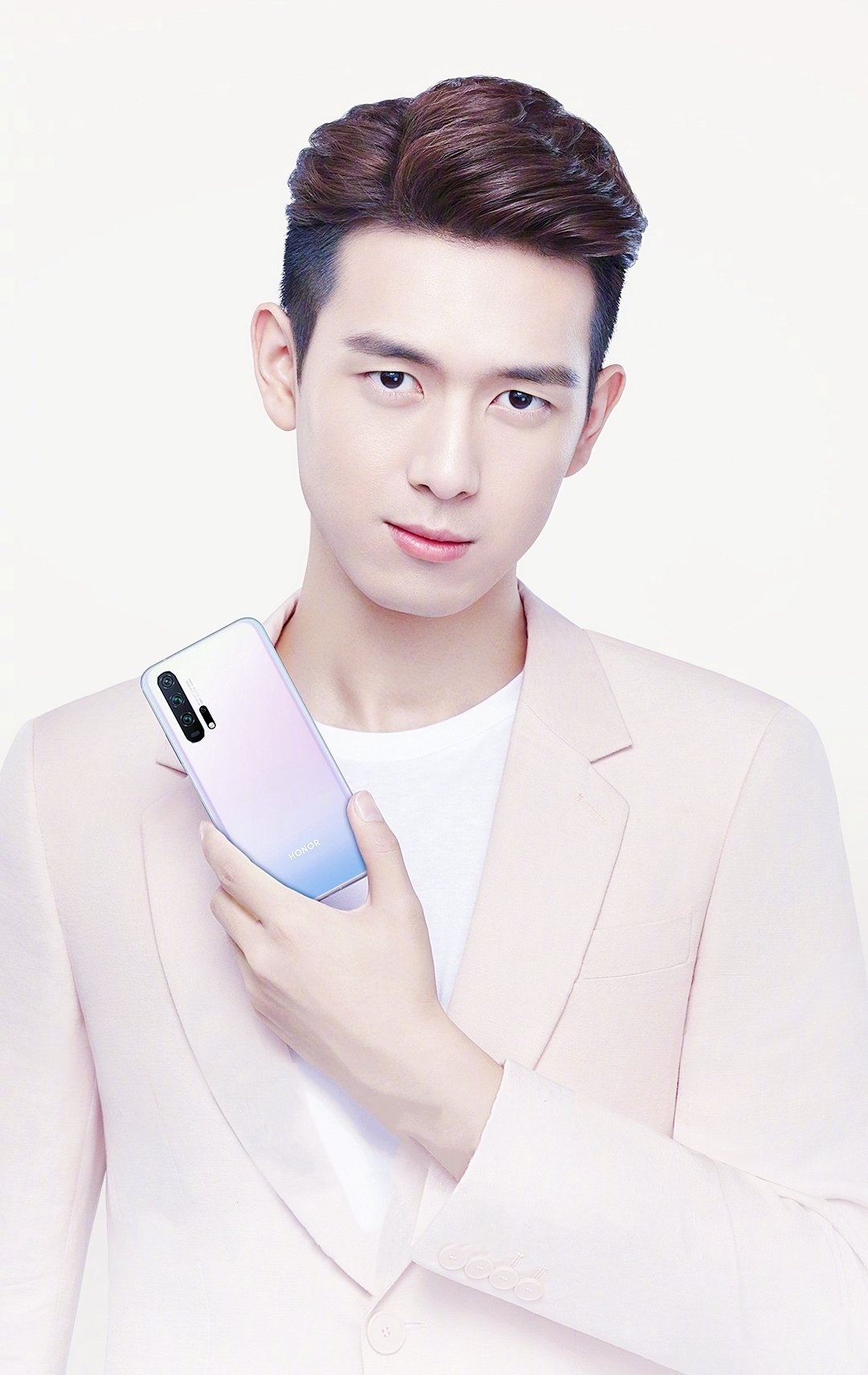 据悉,9月4日,华为荣耀新品发布会|接机|姐妹|代言人_新浪新闻