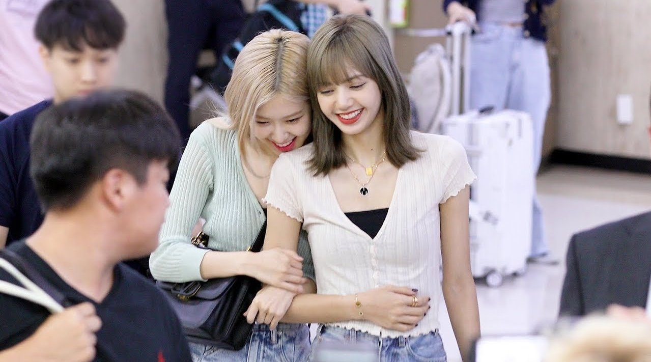 190819 blackpink机场饭拍,lisa和rose太可爱啦!