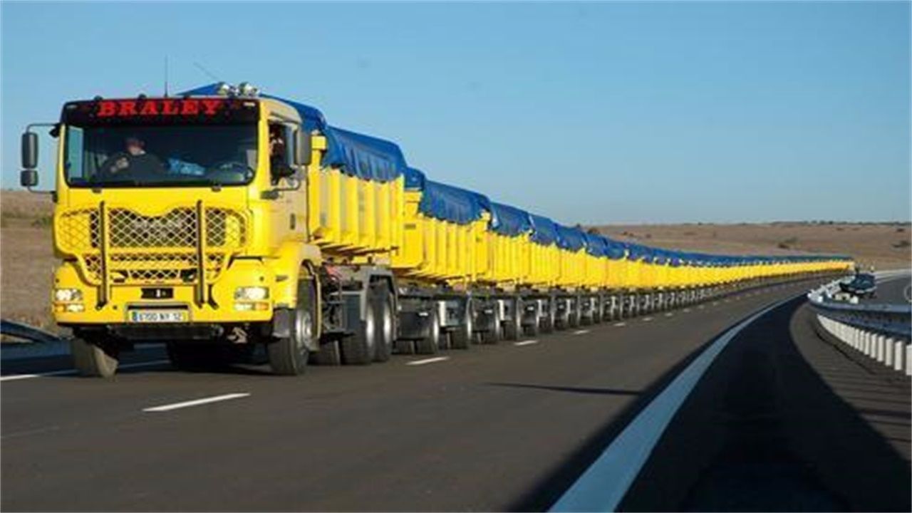 世界最长卡车,足足有1600米,比火车都长,转弯不会卡住吗?