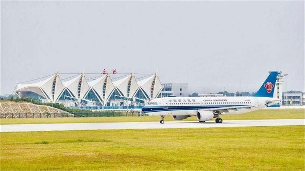 湖南又一座机场通航,形成水陆空交通枢纽,这座城市将迎来大爆发