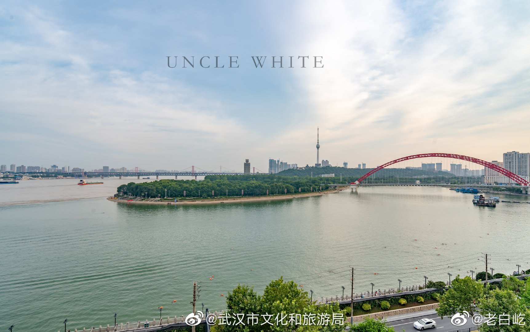 泾以渭浊,观两江(长江、汉江)交汇之奇观。拍摄地|汉江_新浪新闻