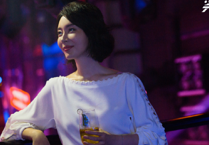 斯黛拉究竟有多优秀瞧见她微博认证后难怪演技碾压佟丽娅