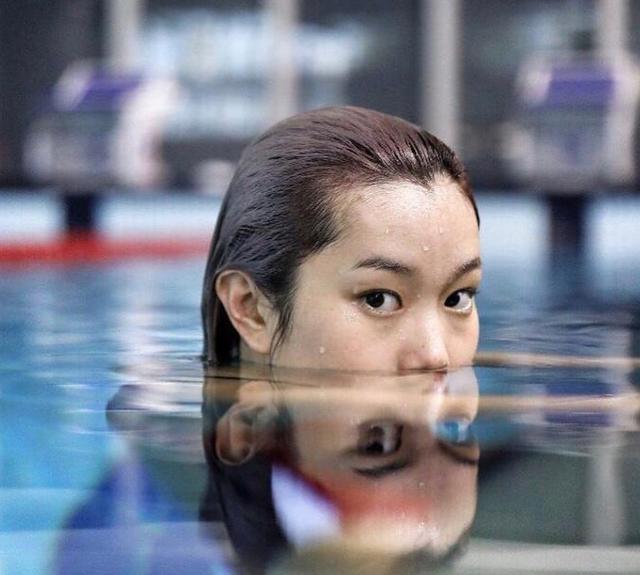 美人鱼欧凯淳与tb女友激吻照流出宣布与男友胡子彤分手