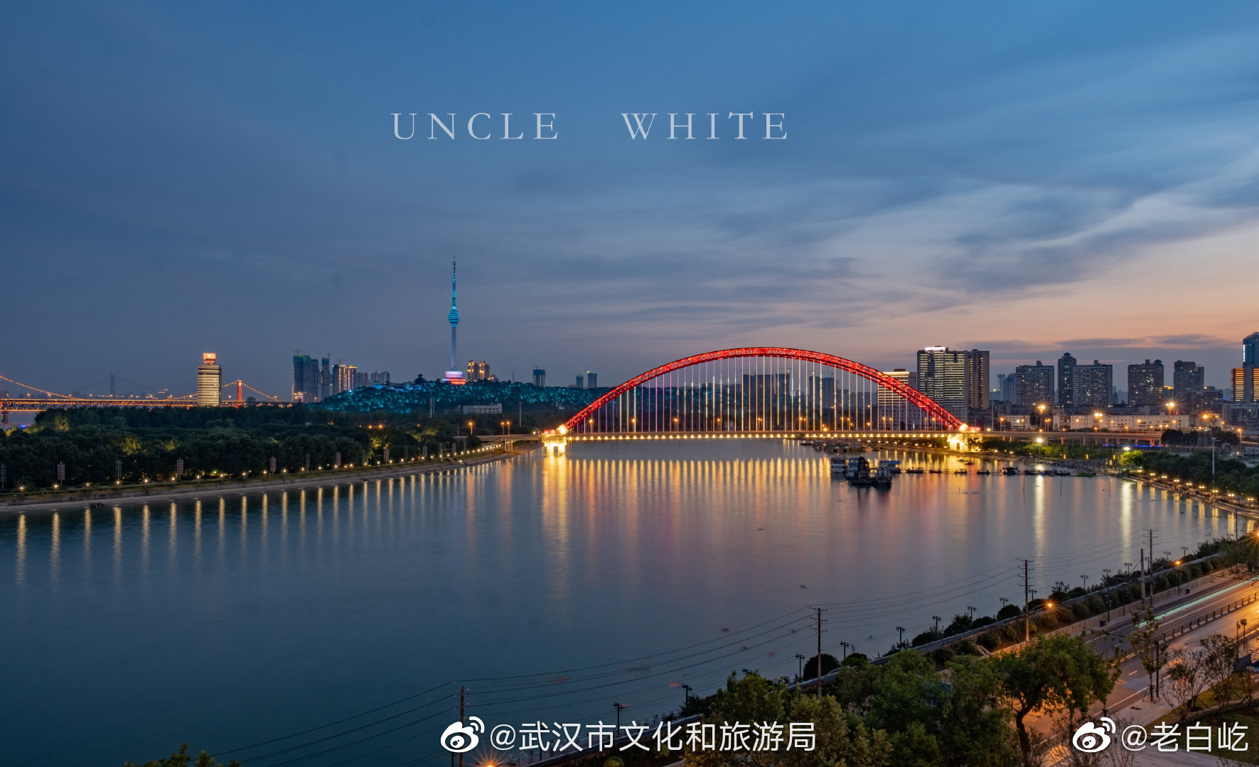 泾以渭浊,观两江(长江、汉江)交汇之奇观。拍摄地|汉江_新浪新闻