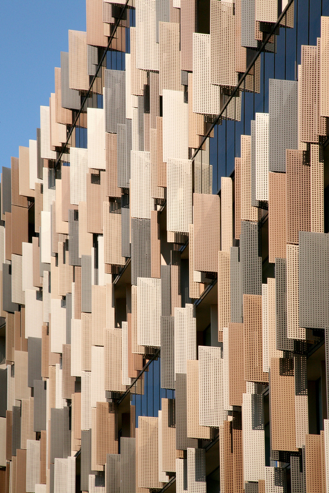 建筑外立面设计,遮阳的窗饰