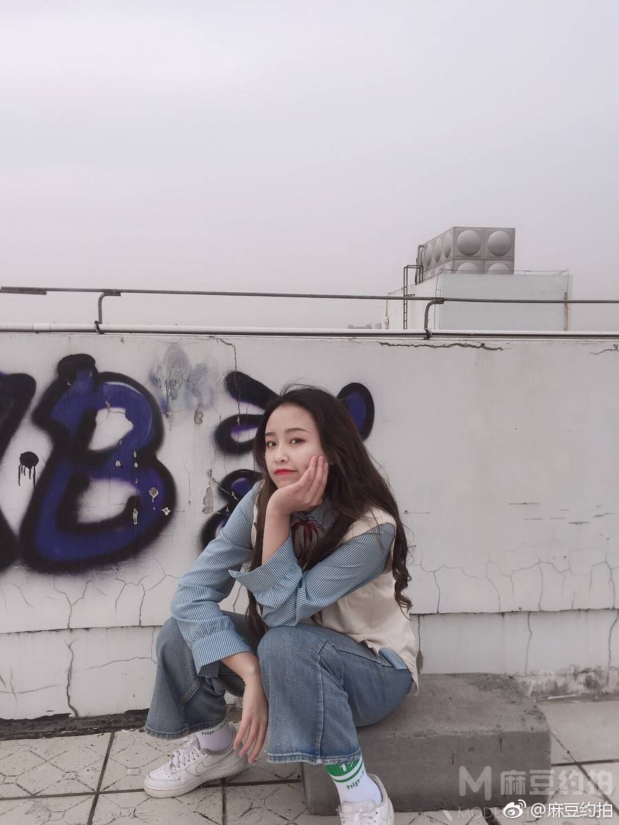 模特约身高172 体重52 努力配合出片 希望拍摄汉服 和服 婚纱