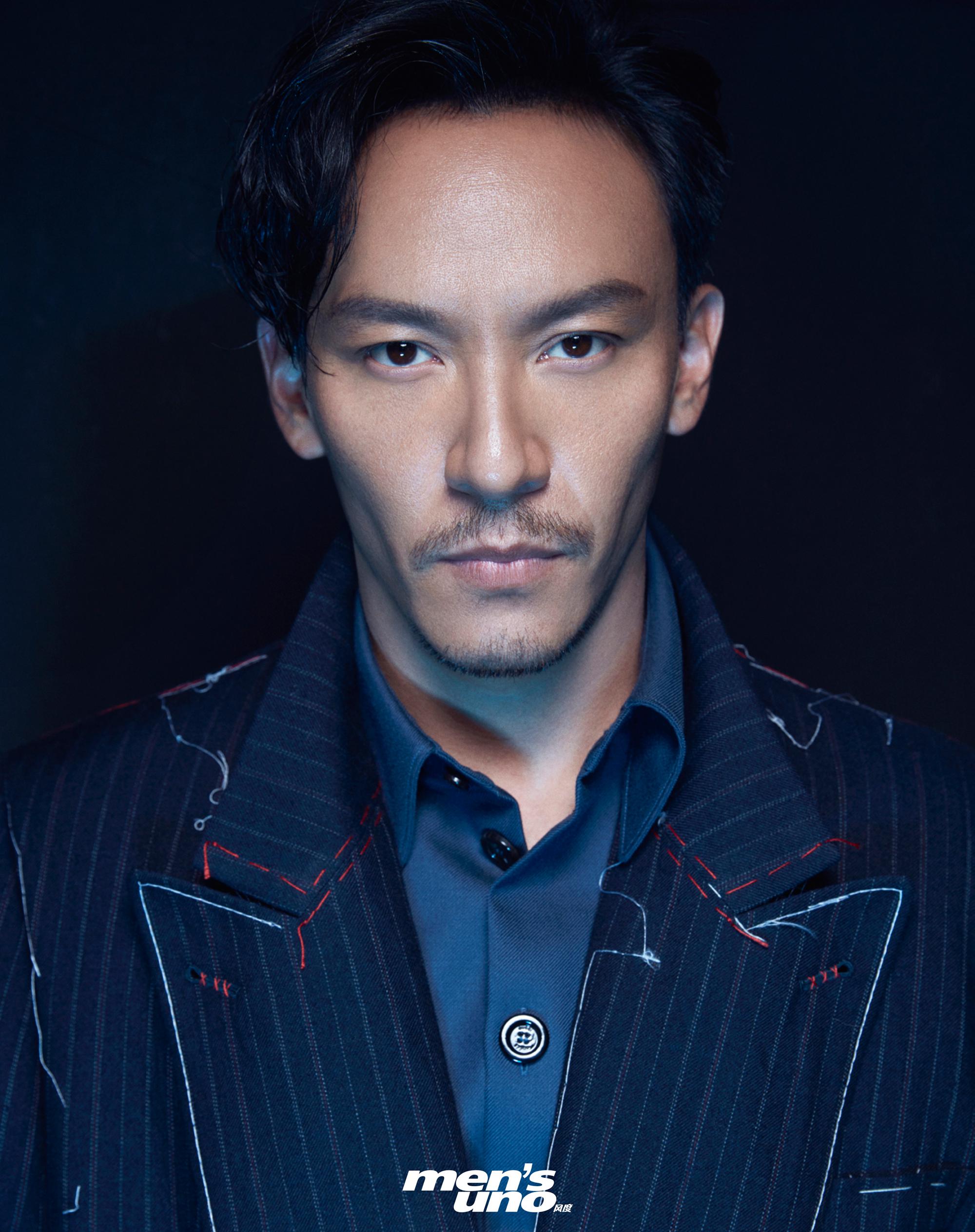 张震 登上《风度mens uno》9月号封面,成熟冷峻的外形