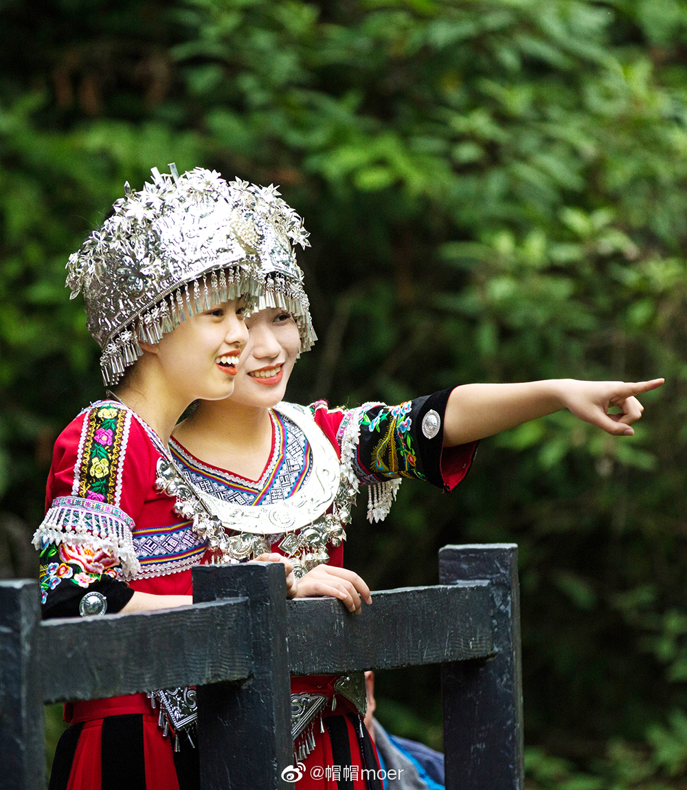 恩施,那里群山逶迤,是富氧之地,是天然养生的好去处