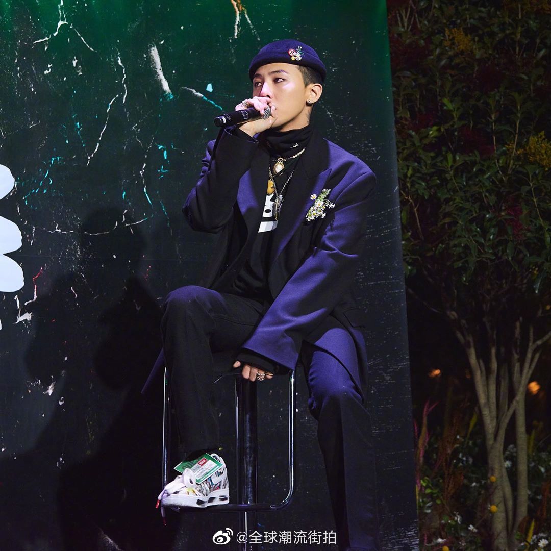 近期穿搭,退伍后的gd多了股凌傲的艺术家气息