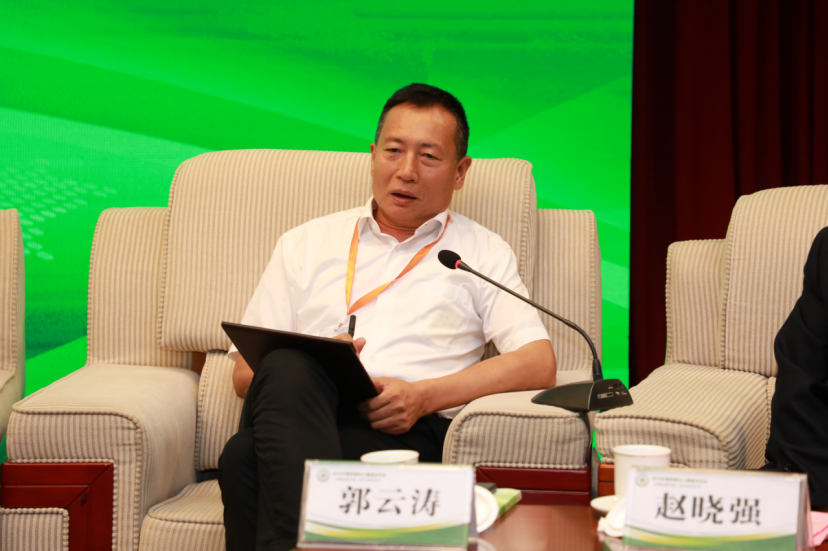 2019中国双绿66人圆桌会主题论坛—县域经济发展与民营经济新航程