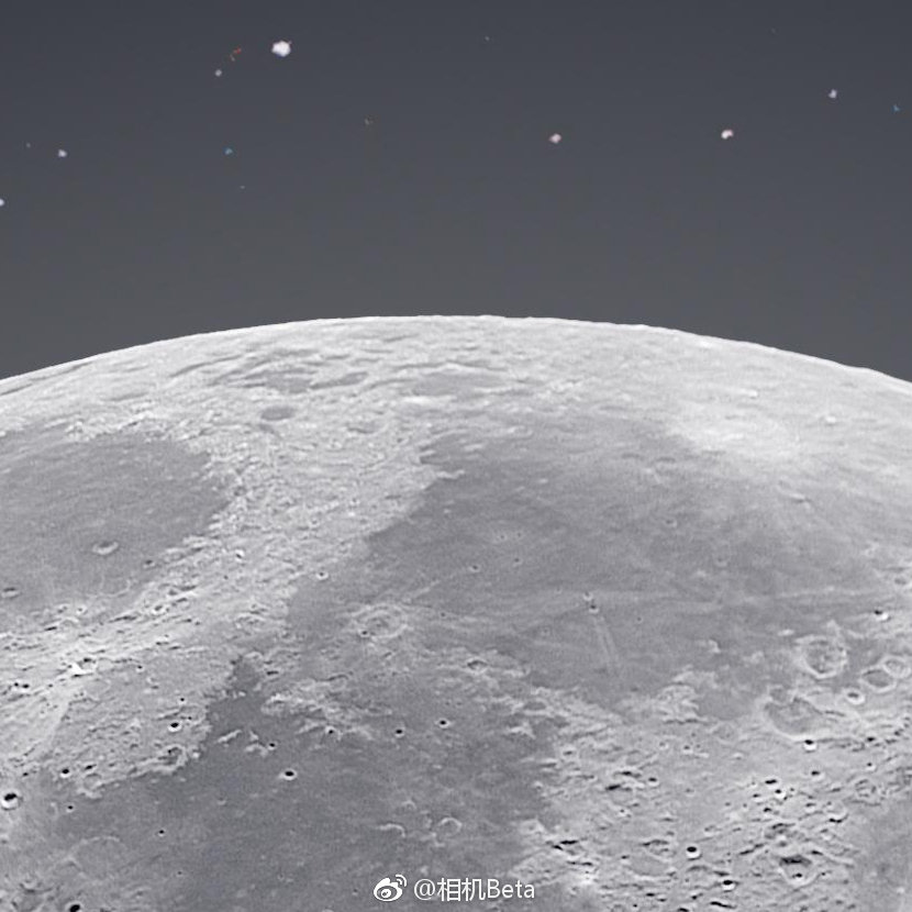 5万张照片合成8100万像素的月球照片