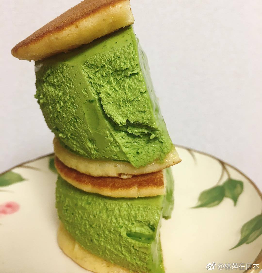 日本711最近开始出售一款期间限定的宇治抹茶铜锣烧