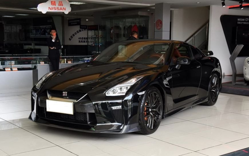 丰田保时捷911和日产gtr,如果让你选,你会选哪个?