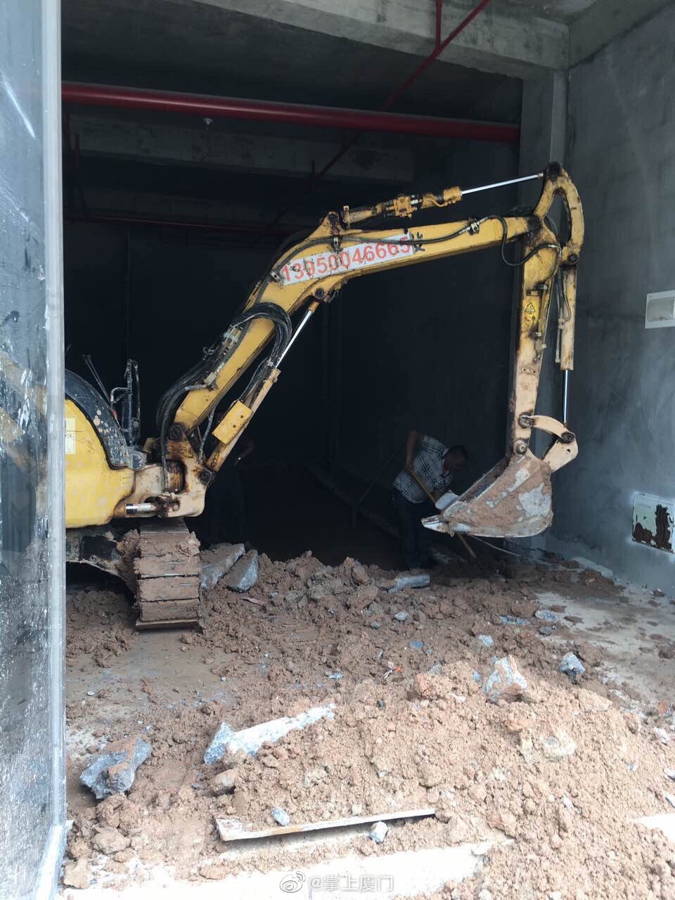 集美中航城私挖地下室 楼层有30多楼 这样合理吗