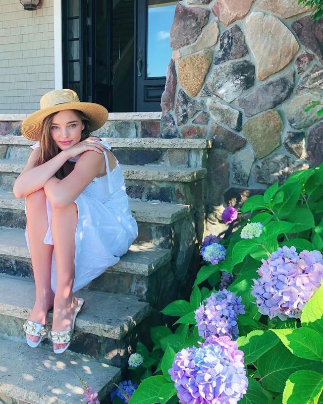 正文                                      在可儿的眼里,她觉得