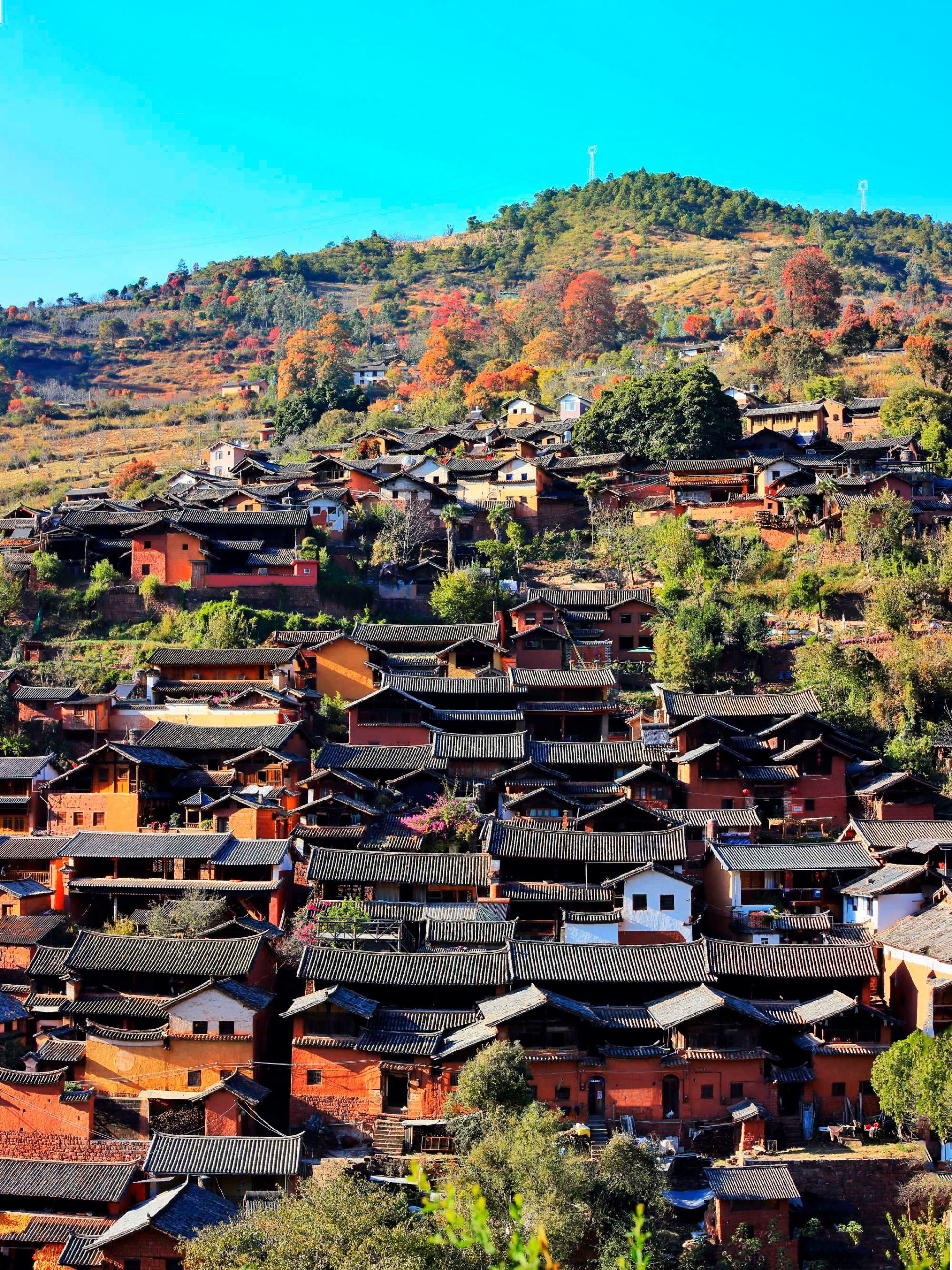 诺邓古村位于云南省大理白族自治州云龙县城西北面的山谷中