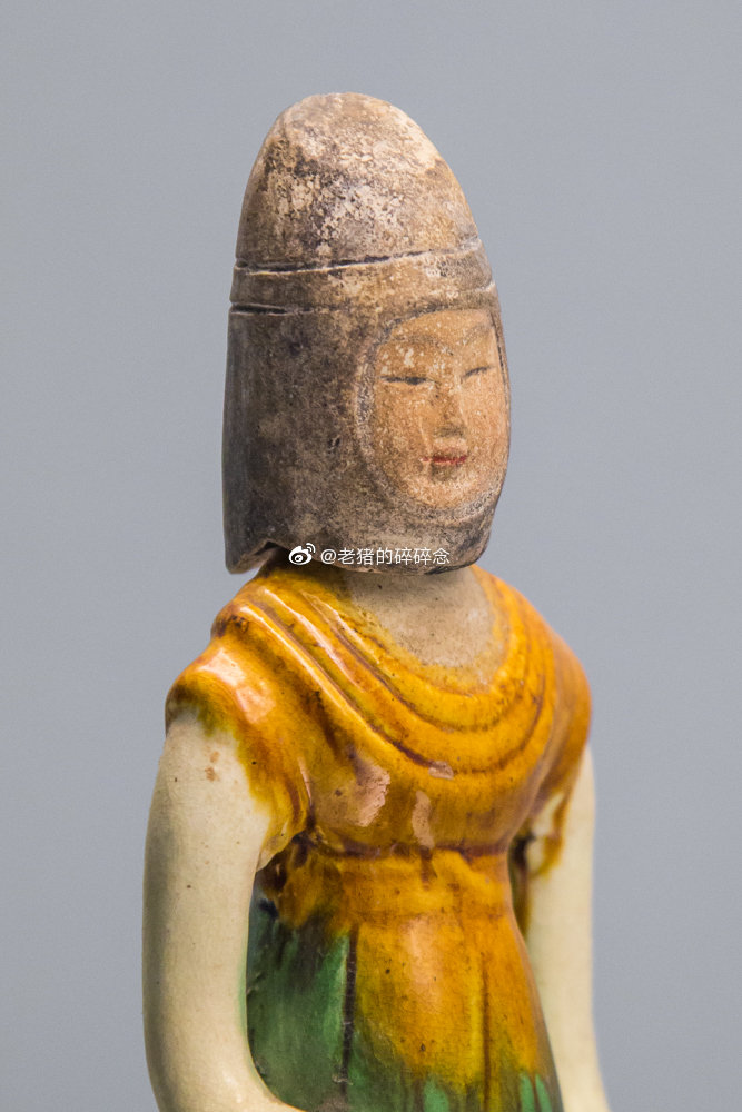 从唐三彩人俑读懂大唐|服饰|圆领|对襟|穿法|幞头_新浪新闻