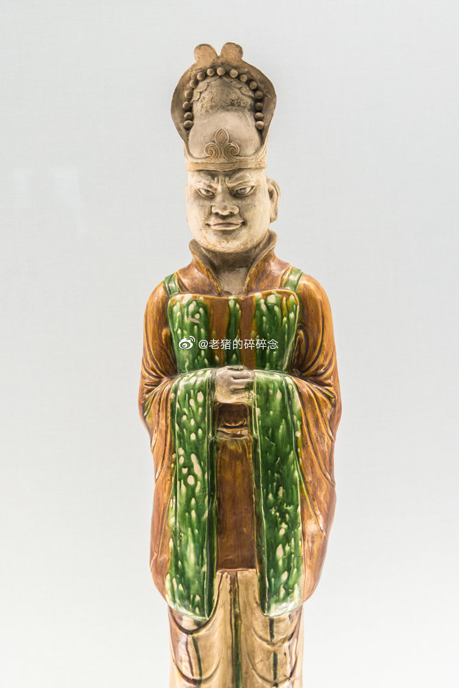 从唐三彩人俑读懂大唐|服饰|圆领|对襟|穿法|幞头_新浪新闻
