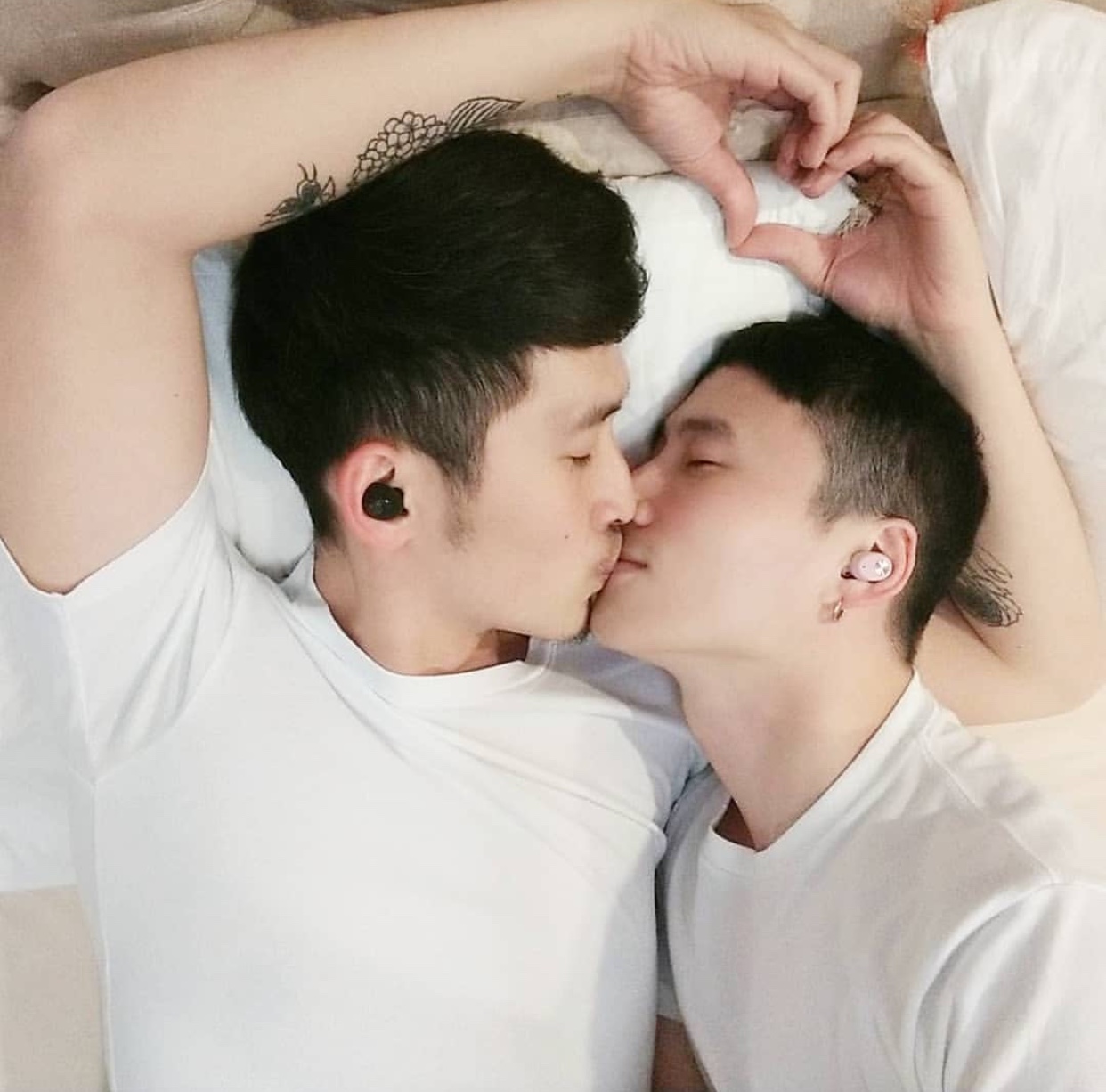 张国荣说过总有一个人的出现会令你觉得人间值得所以说