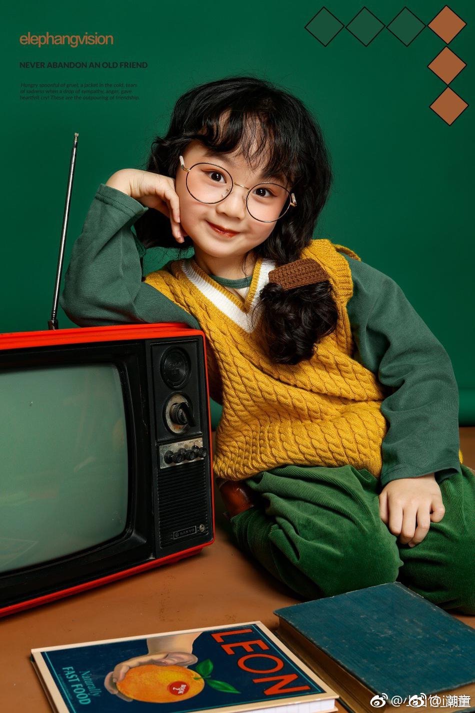 《爸爸去哪儿》小山竹晒写真