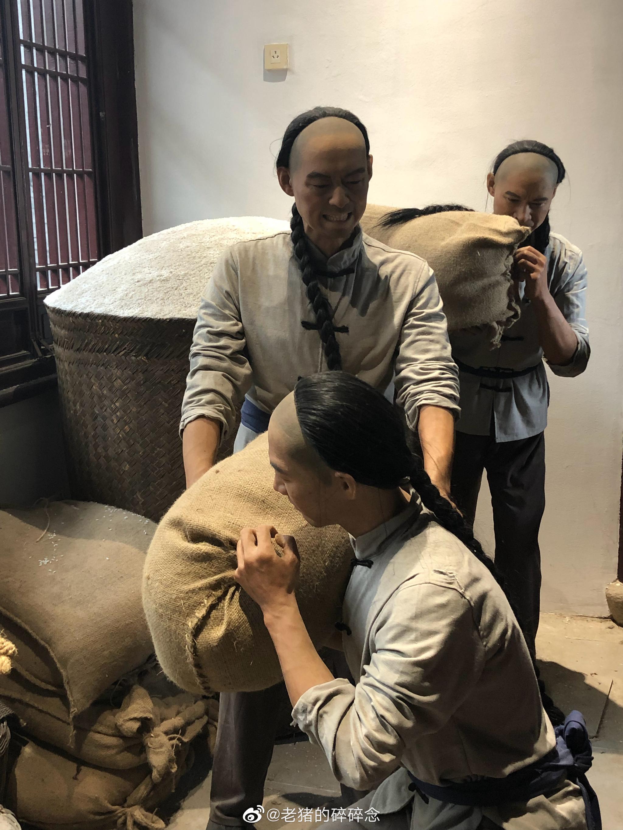 误入京杭大运河旁古代米店盛运米行图五柜台设计的很是科学